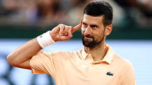 Djokovic supera a Mpetshi Perricard en un emocionante debut en Roland Garros