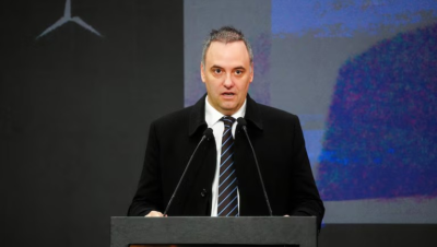 Manuel Adorni se quedó sin apoyo y presionan para que renuncie si Milei no lo echa