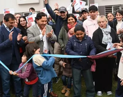 Sáenz entregó 48 departamentos financiados por la Provincia y ya superó las 4.500 viviendas adjudicadas