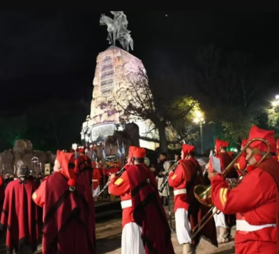 Salta honró a Güemes con la Guardia bajo las Estrellas