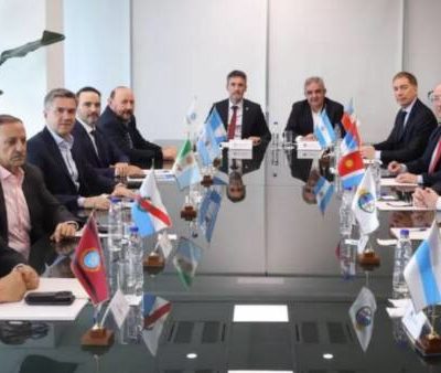 Sáenz reclamó soluciones urgentes para rutas, gas y producción en la Asamblea del Norte Grande