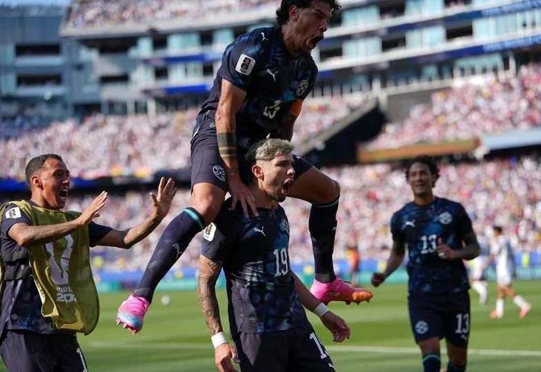 “¡Feriado, carajo!”: Paraguay celebra una clasificación histórica