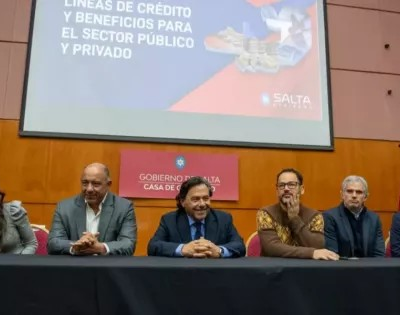 El gobernador Sáenz anunció un paquete de medidas de estímulo económico con créditos, beneficios para el consumo y alivio financiero