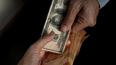 El dólar cruzó la barrera de los $1.500