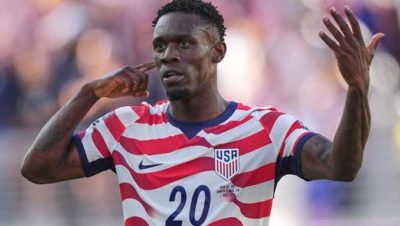 La FIFA anuló la suspensión de Folarin Balogun y podrá jugar ante Bélgica