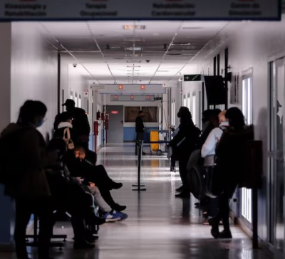 Los extranjeros no residentes deberán pagar por la atención en hospitales nacionales: las claves de la resolución