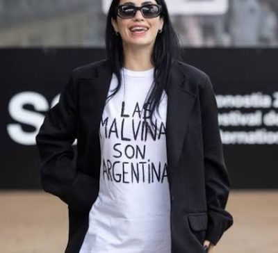 Lali Espósito lució una remera de “Las Malvinas son argentinas”