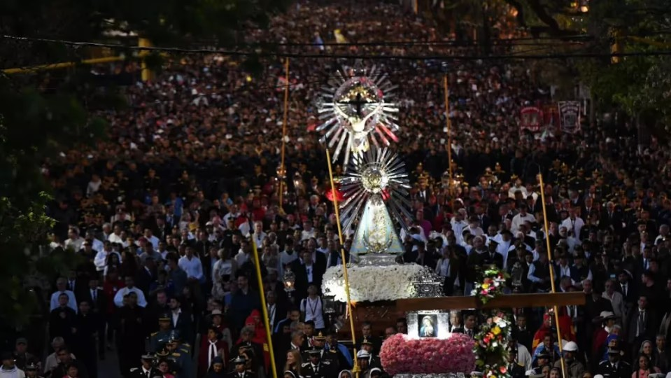 Más de 680 mil personas participaron de la procesión del Milagro en Salta