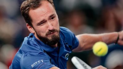 Medvedev iguala un hito de Djokovic, Federer y Murray